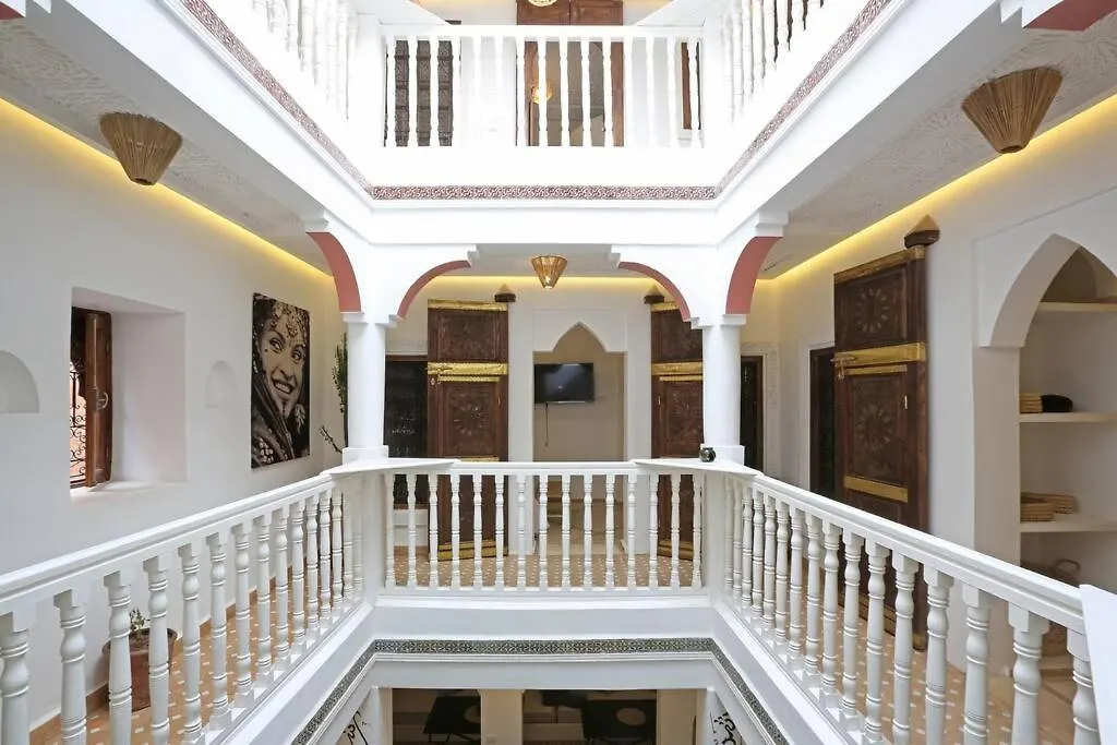 Villa Riad El Khir En Centre Ville Rooftop Et Bassin Marrakesh Marokko