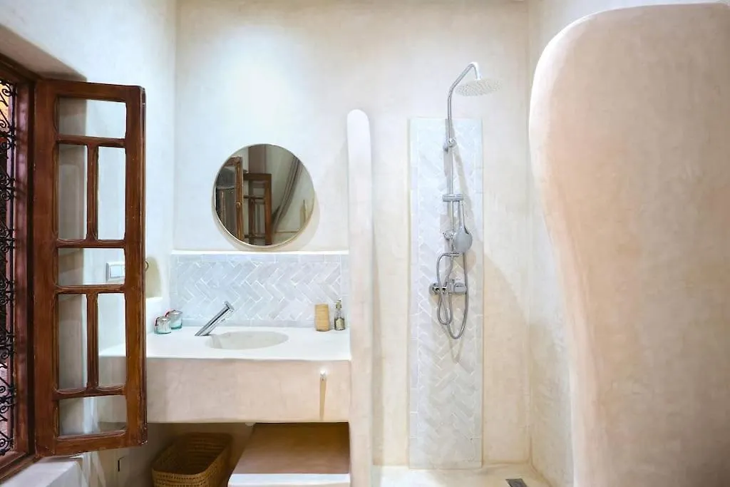 Riad El Khir En Centre Ville Rooftop Et Bassin Marrakesh Marokko